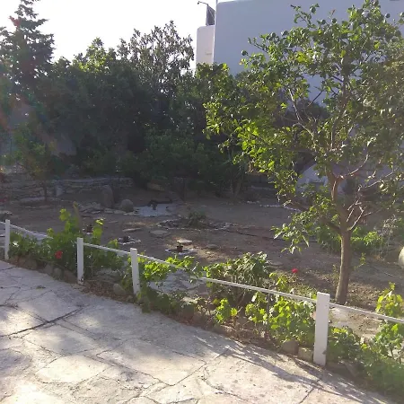 Alex Apartamento Tínos