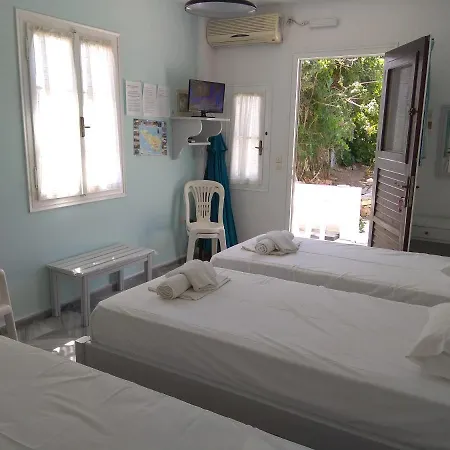 Alex アパート Tínos