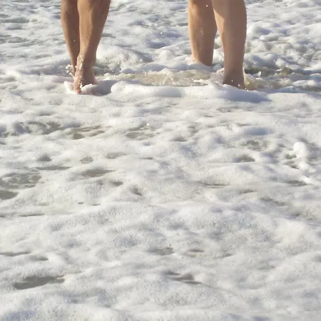 アパート Alex Tínos